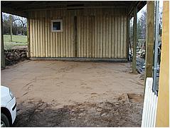 Jeg har ogs� f�et grus i carporten - nu er jeg n�sten klar til fliserne
